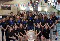 Swimming club says farewell to beloved coach