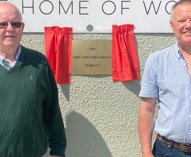 Plaque unveiled to much-missed cricket club couple