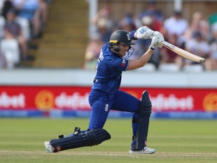 England captain Knight offers backing to teammate Dunkley