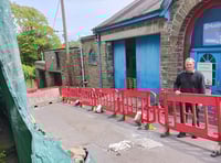 Customers back marooned business