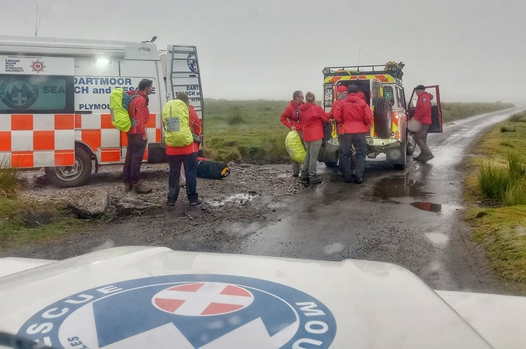 Dartmoor Search and Rescue Team Plymouth save two hikers