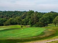 Action-packed Oke open
