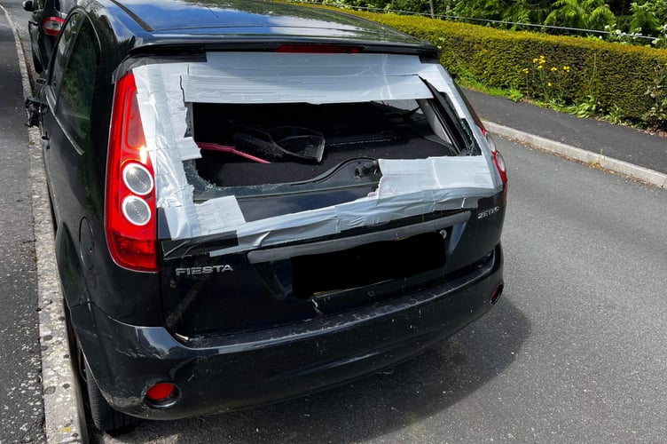 Abandoned car at Exminster