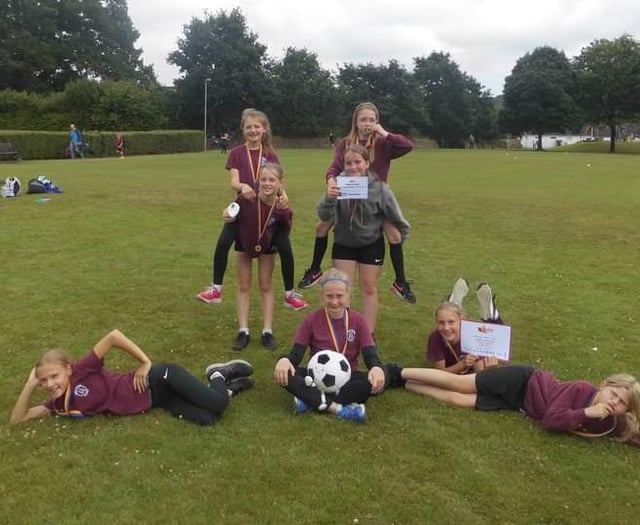 Horrabridge girls cricket champs