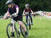 Primary school cyclo-cross contest