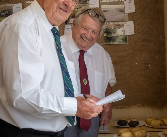 Cottage gardeners wow at show