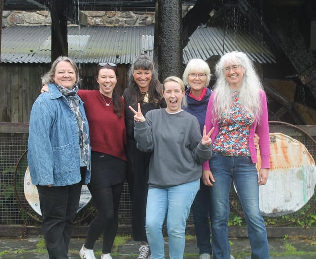Artists band together to show work