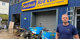 Business defies fire to stay open