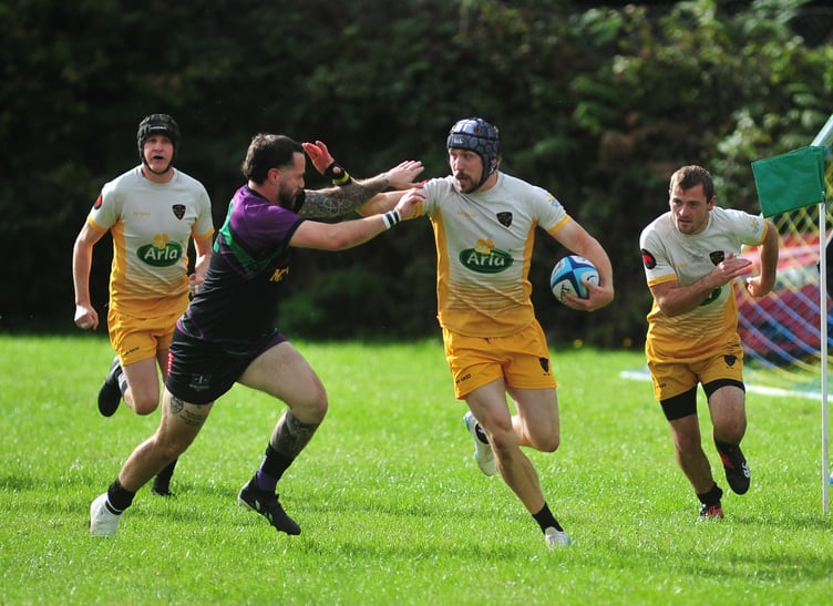 Rugby. Counties 3 Tribute Devon North & East SW Division.  New Cross versus  North Tawton. Not a good day for the home side who went down 7-29 to their visitors