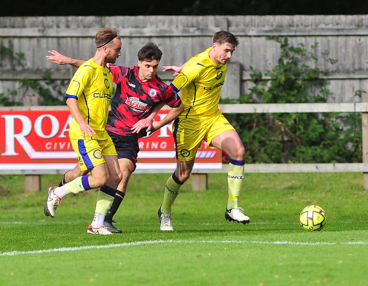 South West Peninsula League football. Premier League East. Bovey Tracey versus Okehampton Argyle.