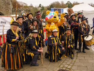 Two-hundred morris dancers unite for Children in Need