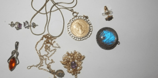 Police appeal after jewellery burglary