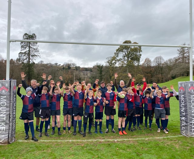 Young rugby players forging links