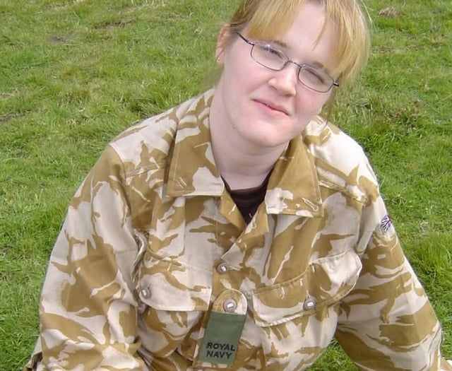 Former sailor praises support