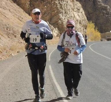 Martin Parnell coaching women in Afghanistan to run a marathon. His story is told in a Rotary Club film.