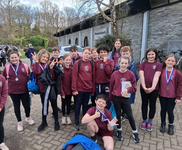 Horrabridge swimmers make a winning splash