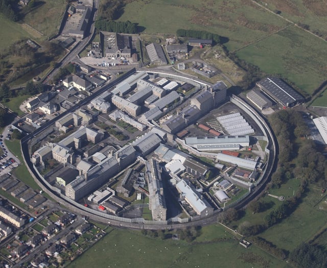 Prison staff and  inmates sue over radon gas exposure