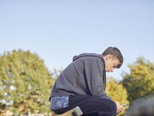 Children of alcoholic parents reminded to seek support