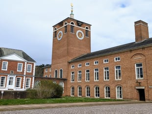 Council considers safety measures for politicians 