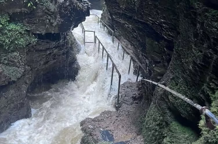 The mudslide above the Devil's Cauldron