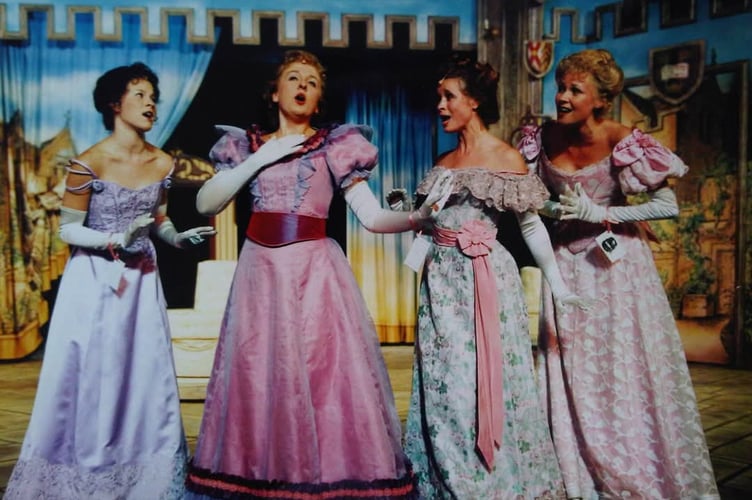 Alison Moyna in Regents Park, London, open air theatre.