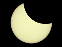 Partial eclipse captivates Devon