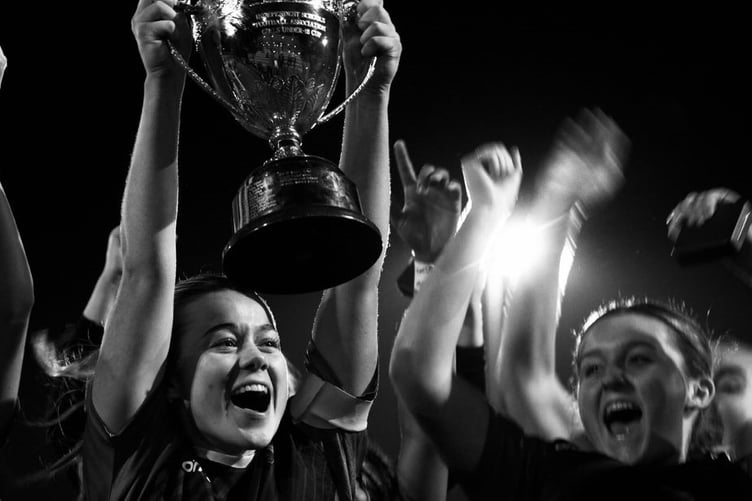 Mount Kelly College girls FA 3