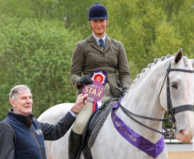 Riding duo qualify for major show