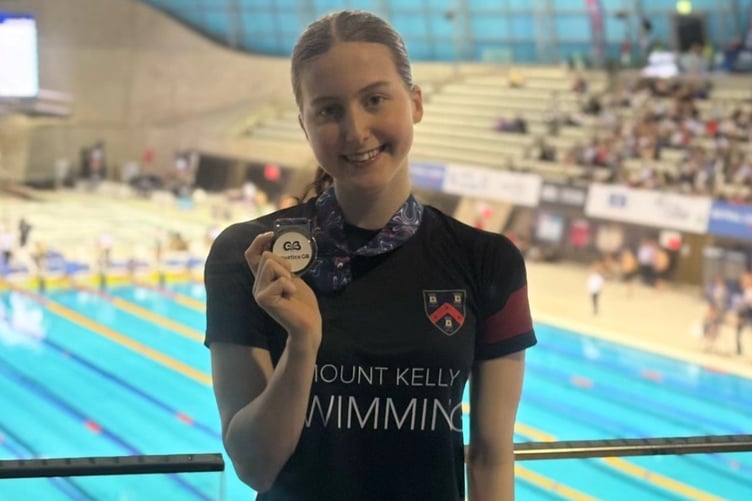 Blythe was fifth in the open final  for 50m butterfly with a pb.