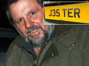 Jethro's iconic plate sells for £30k