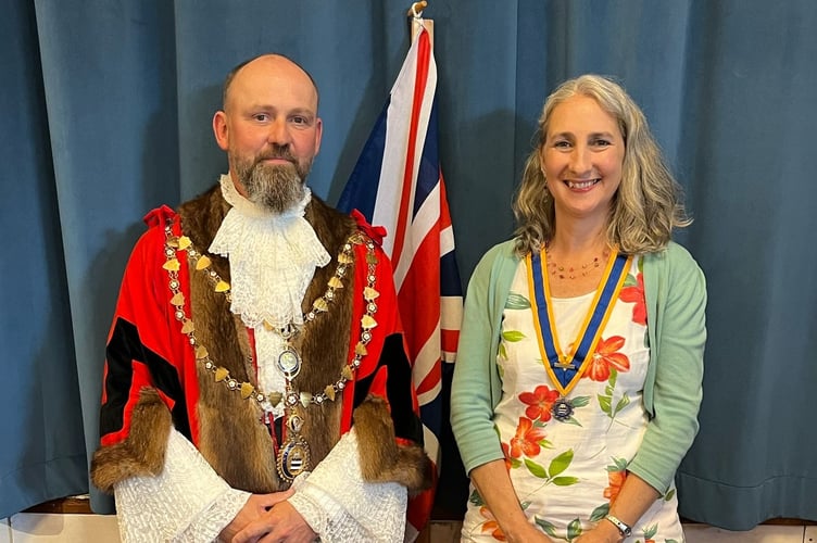 The Mayor for 2025-26 Cllr Richard Colman and Deputy Mayor Cllr Laura Bird.