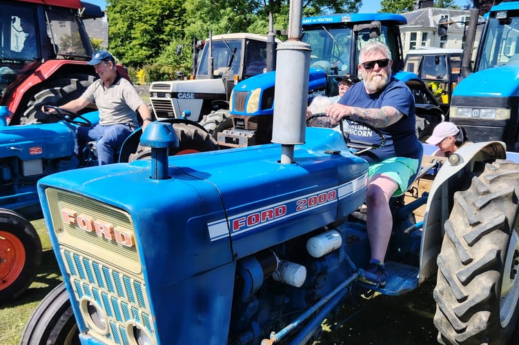 Yelverton Family Fun day and tractor run.