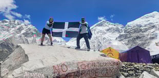  'Gunni boy' raises vital funds with Everest trek