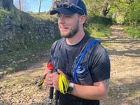  Long-distance walk in friend's memory