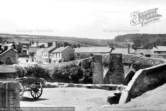This photograph on a postcard is of a view of the bridge at Horrabridge used in the opening sequence of Bagpuss.