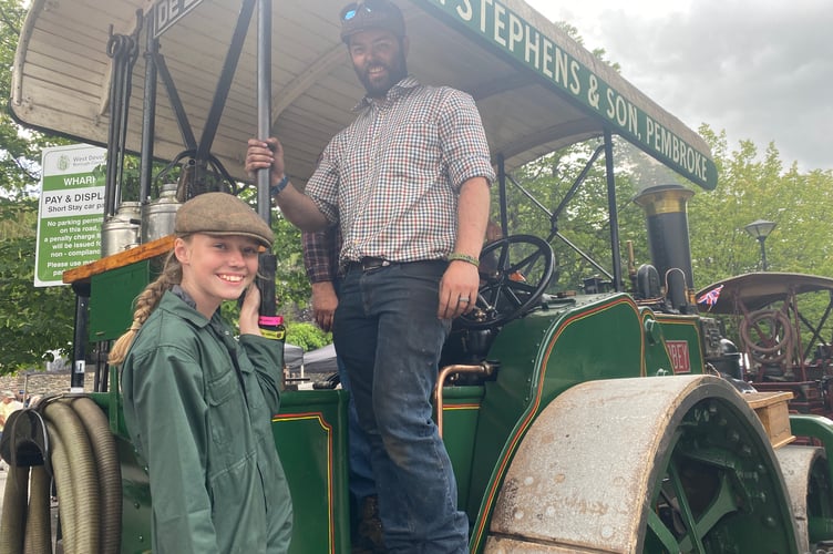 Tavistock Steam fair pair