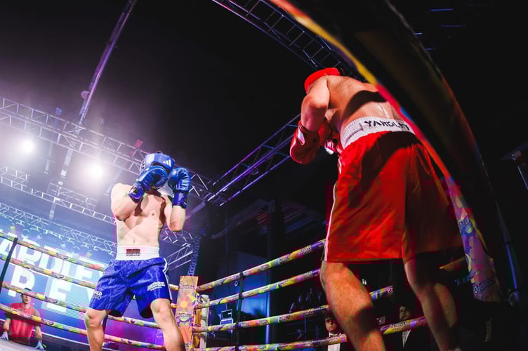 Ciaran Gray Moves in on Will Yardley