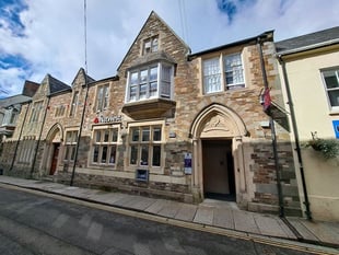 Okehampton banking blow as nearby branch to close