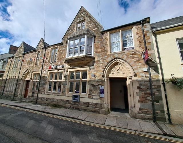 Okehampton banking blow as nearby branch to close