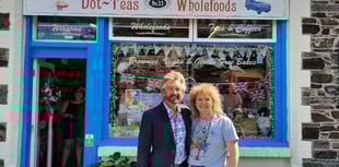 Noel pops into Dotty's shop