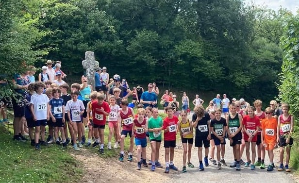 ORC juniors line up for the Burrator Fell Race.