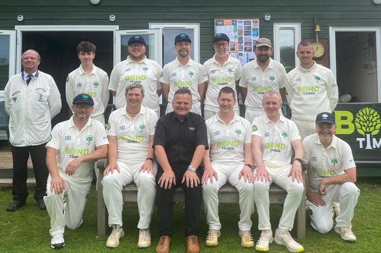 The Whitchurch 2nd XI, with Shaun Getson from sponsor Bond Timber in the centre.