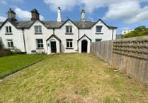 Duke of Bedford Cottage to let in Tavistock