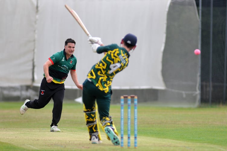 Devon Cricket League A Division. Bovey Tracey versus Hatherleigh.
Hatherleigh bowler Emmerson Wood
A three wicket run for Hatherleigh who won the toss and elected to field.  Bovey Tracey 260/8 after 50 overs, to which Hatherleigh  responded with 263/7 after 48.1 overs.

