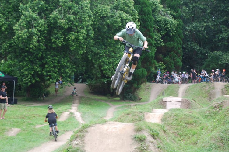 Young bikers acrobatics at Tavistock jam