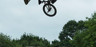 Young acrobatic bikers amaze 