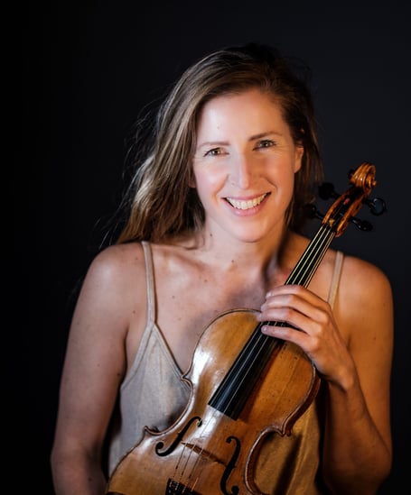 Philippa Mo.