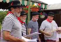Bere Alston songs from the railways entertain