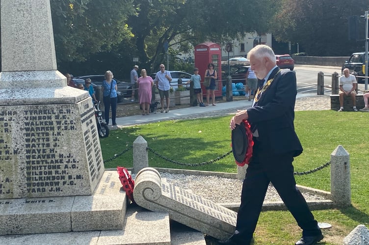A VJ remembrance event today at Tavistock War Memorial with a wreath-laying by the Mayor of Tavistock Cllr Steve Hipsey.