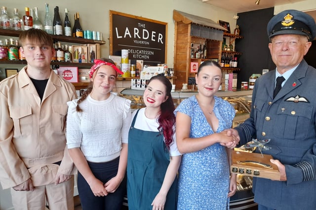 Yelverton shops pull out the stops for 1940s weekend